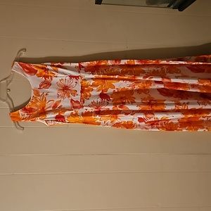 Chadwicks Floral Summer Dress, Size 2P.